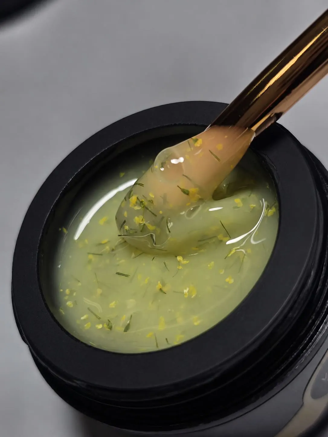 Gel Autonivelant Everin Vanilla Petal 15gr - Gel Vanilie cu Inserții Florale