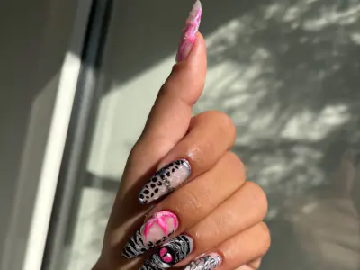 Imagine 4 · Construcție unghii în Constanța · Manichiura Alewxy nails