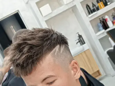 Imagine 5 · Bărbierit clasic cu brici în Oradea · Salon Massive Sântandrei